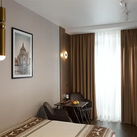 Allurapart Elehant Kyiv Exterior photo