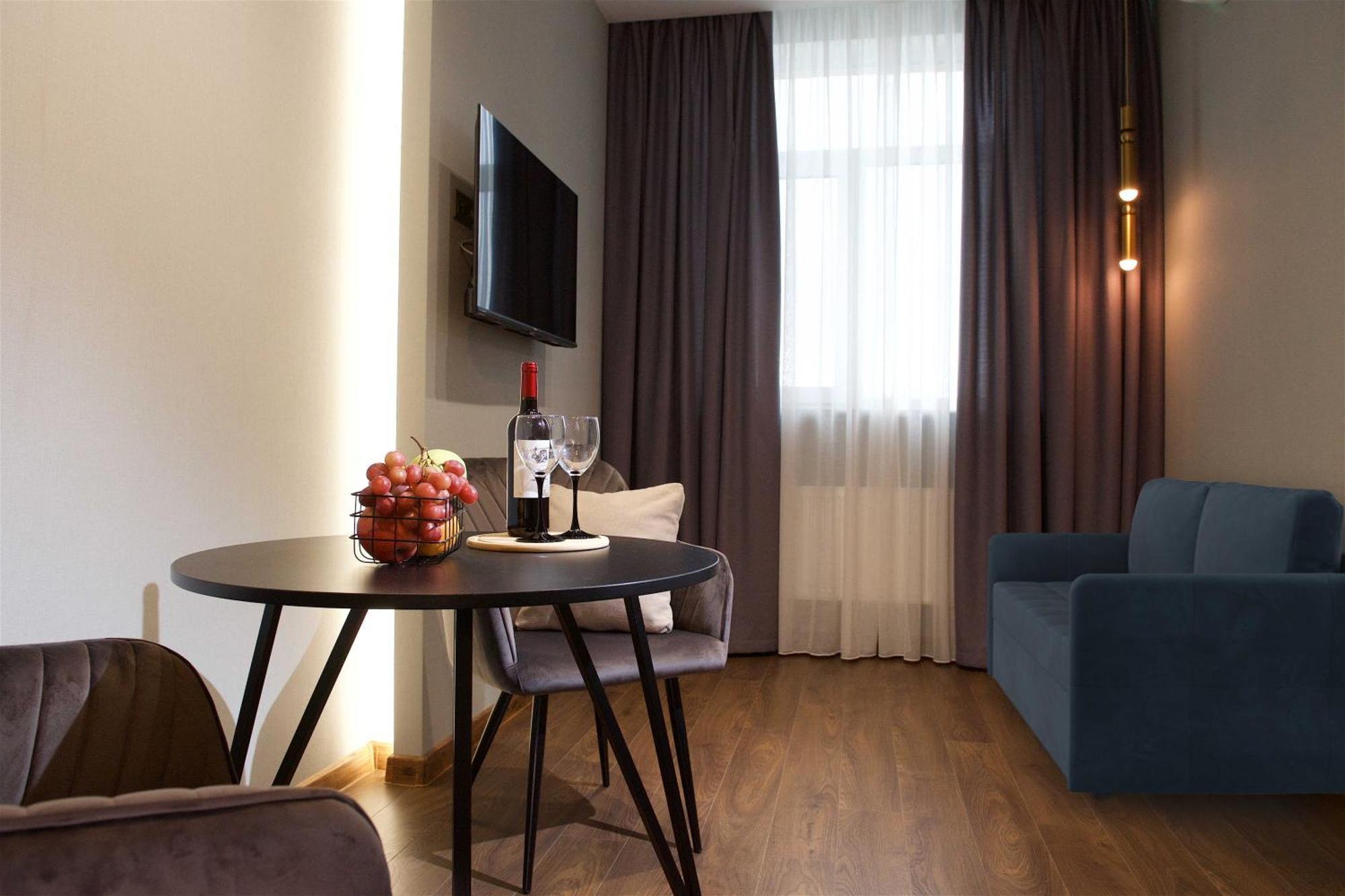 Apartment Allurapart Elehant Kyiv